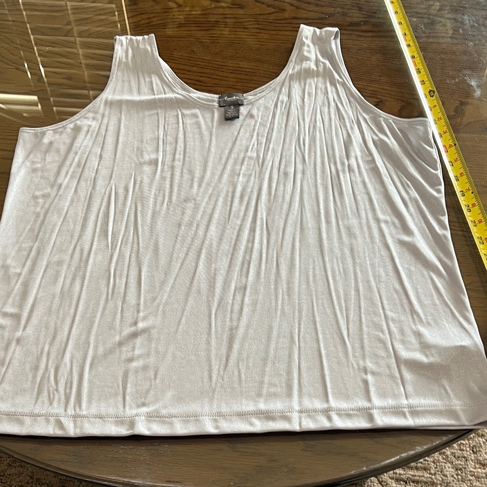 Elegant White Women's Tank Top